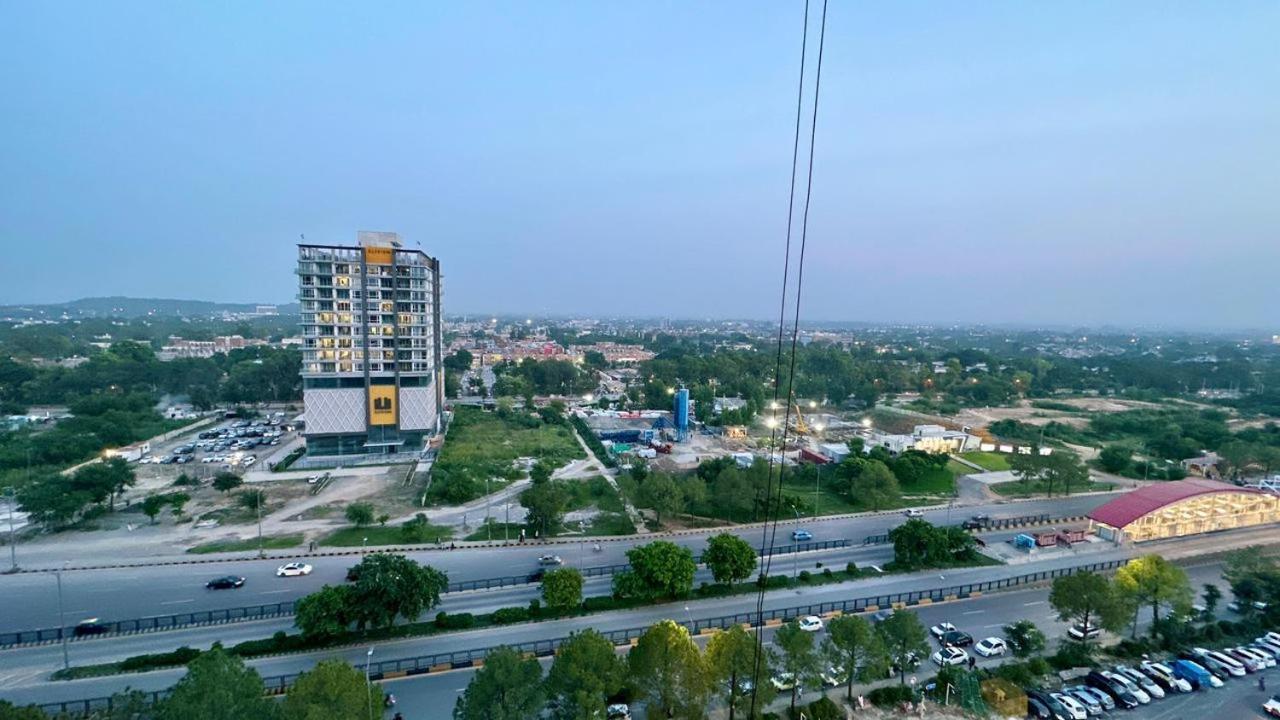 Appartement Centaurus Heights à Islamabad Extérieur photo